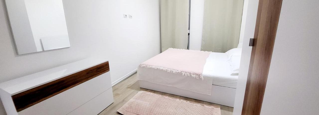 Elegant Apartment Kompleksi Magnet Тирана Экстерьер фото